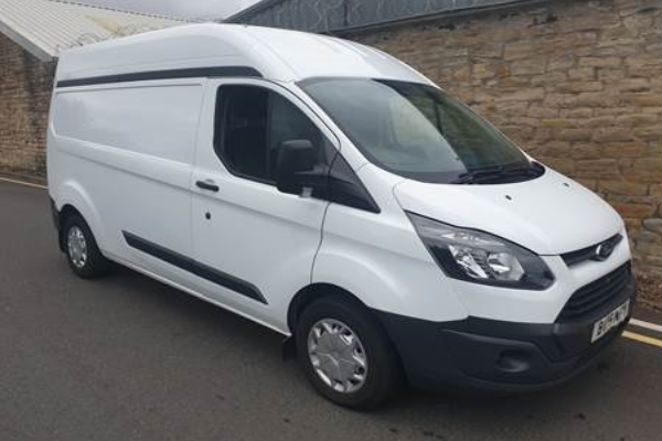 rent-a-van-thessaloniki-ford-custom (1)